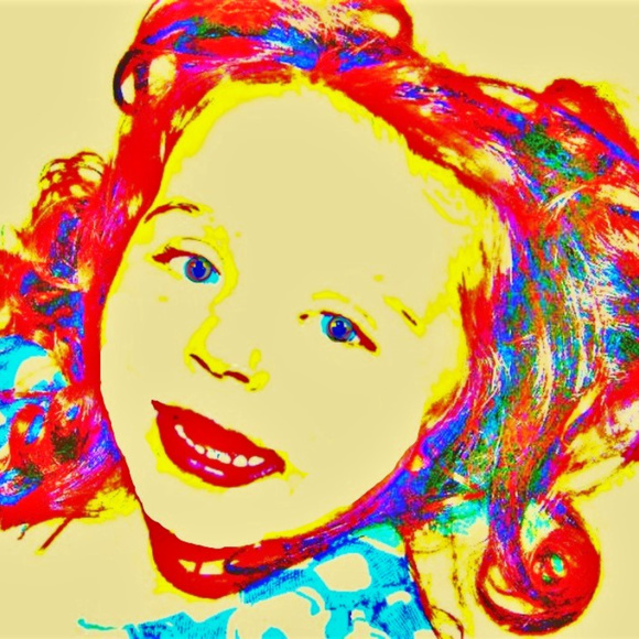 Meet your Posher, Jessica - Picture 2 of 5